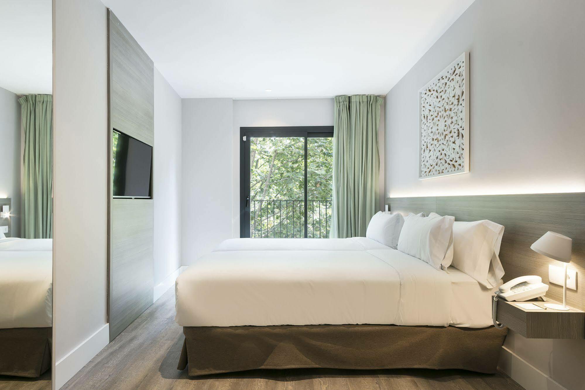 Niu Barcelona Hotel Екстериор снимка